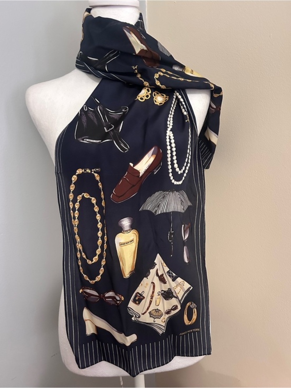 Jones New York 100% Silk Fashion Novelty Print Oblong Scarf Navy Quiet Luxury
